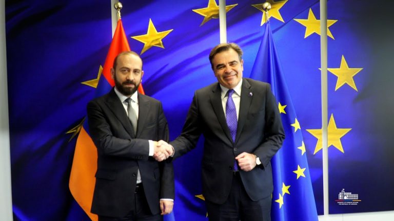 ՀՀ ԱԳ նախարարը հանդիպել է ԵՄ ընդլայնման հարցերով հանձնակատարի հետ